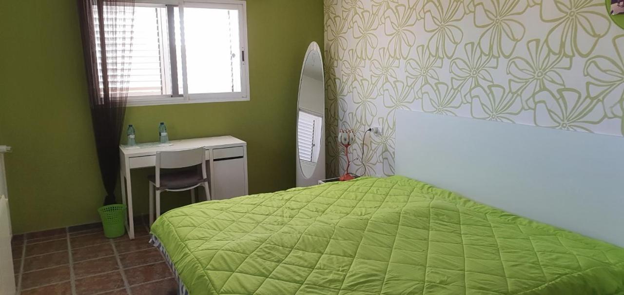 Maravisa Bed & Breakfast La Pobla de Vallbona Bagian luar foto