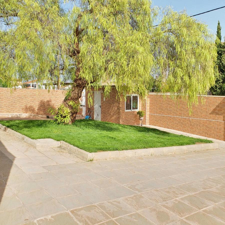 Maravisa Bed & Breakfast La Pobla de Vallbona Bagian luar foto